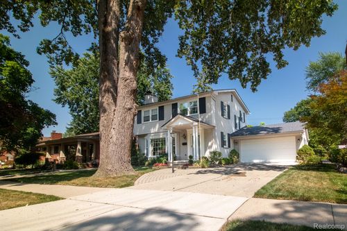 1781 Hawthorne St, Trenton, MI, 48183-1821 | Card Image