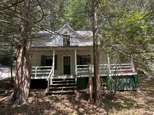 7 Summit Ave, Huntington, MA, 01050-9637 | Card Image