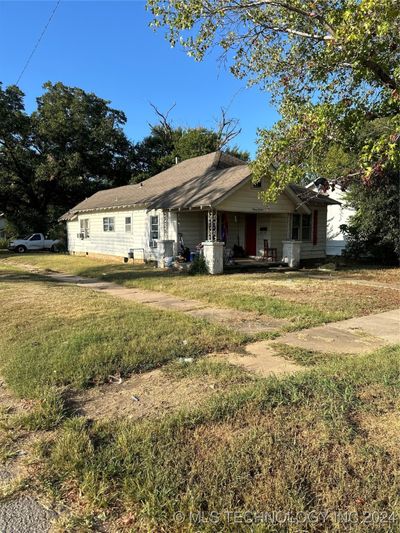 716 E 12th Street, House other with 2 bedrooms, 2 bathrooms and null parking in Okmulgee OK | Image 1