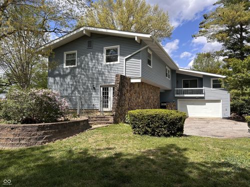 2004 Fairway Dr, Greencastle, IN, 46135-9211 | Card Image
