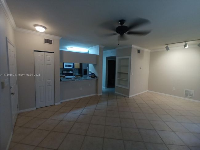 APT-206 - 6410 Emerald Dunes Dr, Condo with 1 bedrooms, 1 bathrooms and null parking in West Palm Beach FL | Image 11