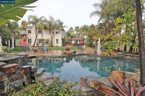 1097 Teal Ct, Brentwood, CA, 94513-6606 | Card Image
