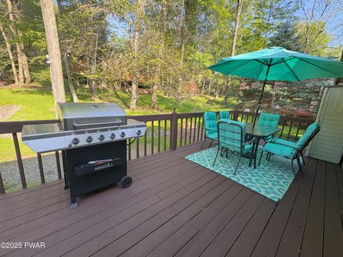 1100 Indian Dr, Lake Ariel, PA, 18436-8071 | Card Image