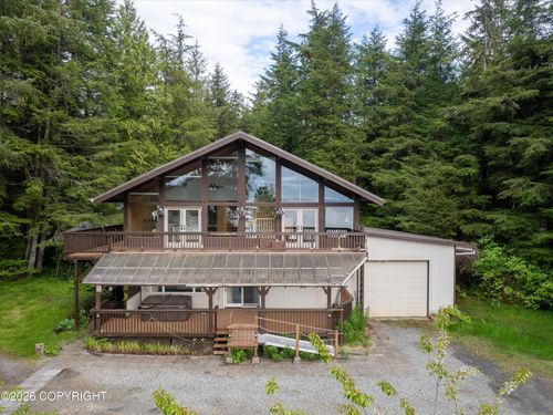 641/643 Sunset Drive, Ketchikan, AK, 99901 | Card Image