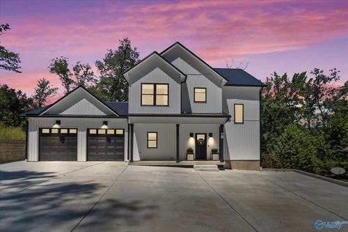 286 Mitchell Hollow Rd, Grant, AL, 35747-8972 | Card Image