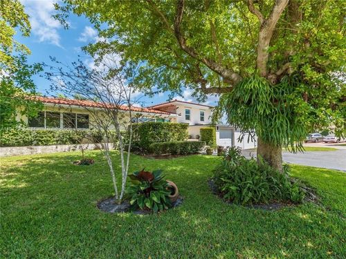 2616 26th Ave, Lighthouse Point, FL, 33064-8318 | Card Image