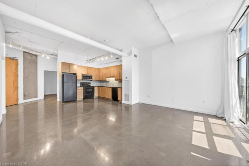 608-66 Bay St S, Hamilton, ON, L8P4Z6 | Card Image