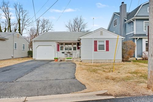 813 W Laurel Ave, Point Pleasant Beach, NJ, 08742-2449 | Card Image