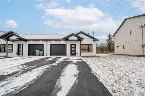 75 Tyler St, Enfield, NS, B2T0E6 | Card Image