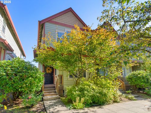 5218 Sw View Point Ter, Portland, OR, 97239-3940 | Card Image