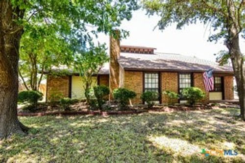 2202 Stagecoach Trl, Temple, TX, 76502-3226 | Card Image