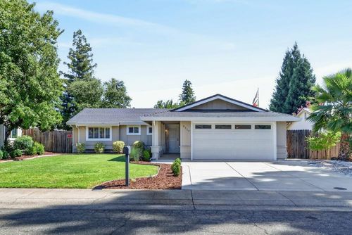 8312 Berman Walk Way, Citrus Heights, CA, 95610-2702 | Card Image