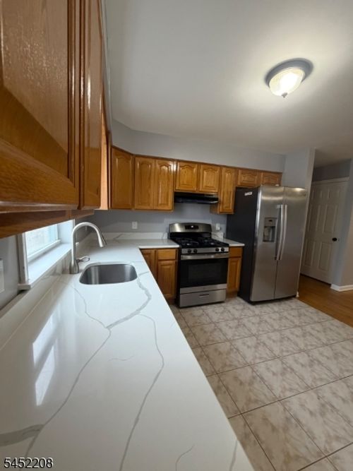 1-246 N 10th St, Newark, NJ, 07107-1955 | Card Image