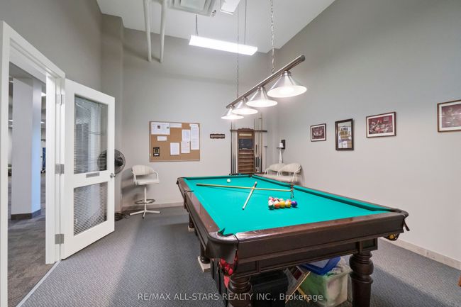 68 Celebrity Greens Way, Condo with 3 bedrooms, 2 bathrooms and 1 parking in Markham ON | Image 38