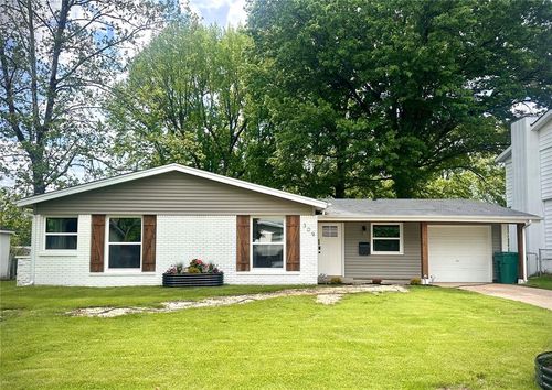 309 Todd Ln, Belleville, IL, 62221-5753 | Card Image