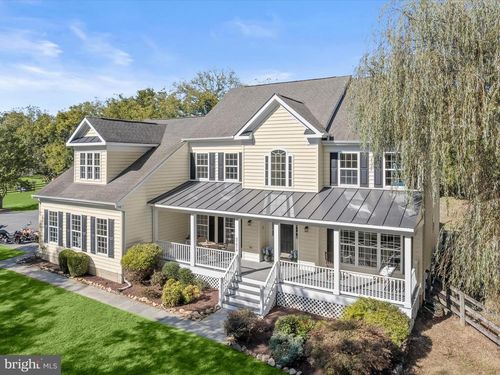 37070 Elaine Pl, PURCELLVILLE, VA, 20132-5067 | Card Image