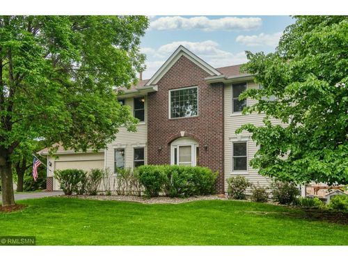 7098 Wellington Ln N, Maple Grove, MN, 55369-4055 | Card Image