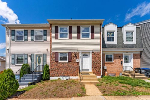 8636 Newton Pl, MANASSAS, VA, 20111-1643 | Card Image