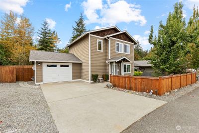 7767 Kildare Loop Nw, House other with 2 bedrooms, 1 bathrooms and 1 parking in Silverdale WA | Image 1