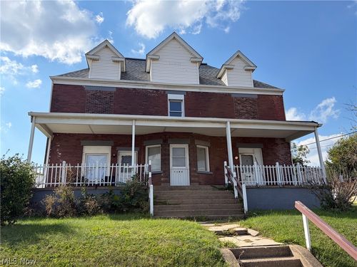 4-1103 Walnut Ave Ne, Canton, OH, 44704-1093 | Card Image
