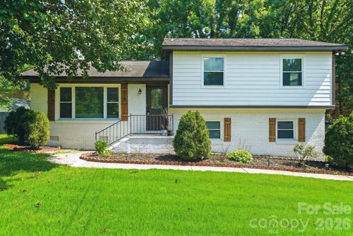 7552 Idlewild Rd, Charlotte, NC, 28212-5852 | Card Image