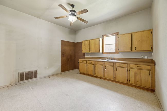 1000 E Brin St, House other with 2 bedrooms, 1 bathrooms and null parking in Terrell TX | Image 14