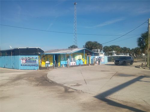 147 Middle Way, New Smyrna Beach, FL, 32169-5212 | Card Image