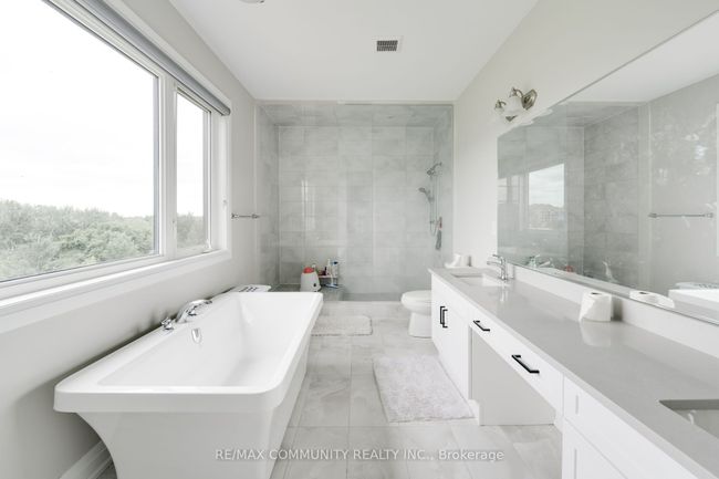 1476 Mockingbird Sq, House other with 4 bedrooms, 5 bathrooms and 2 parking in Pickering ON | Image 22