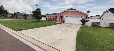 140 Merida Drive, House other with 3 bedrooms, 2 bathrooms and null parking in KISSIMMEE FL | Image 1