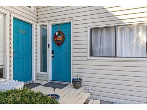 1906 E 18th St, Loveland, CO, 80538-4242 | Card Image