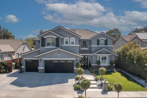 2264 Star Lilly Ct, Brentwood, CA, 94513-2283 | Card Image