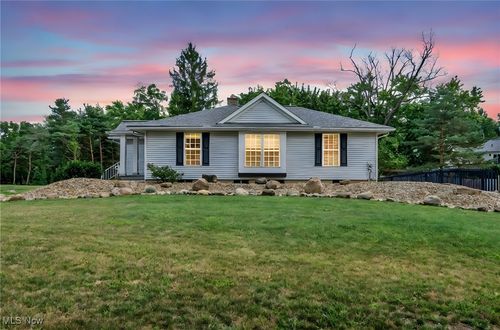 794 Sturbridge Dr, Medina, OH, 44256-4341 | Card Image
