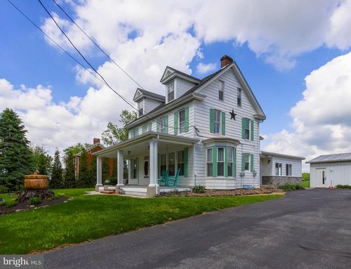 1640 Woodstock Rd, FAYETTEVILLE, PA, 17222-9739 | Card Image