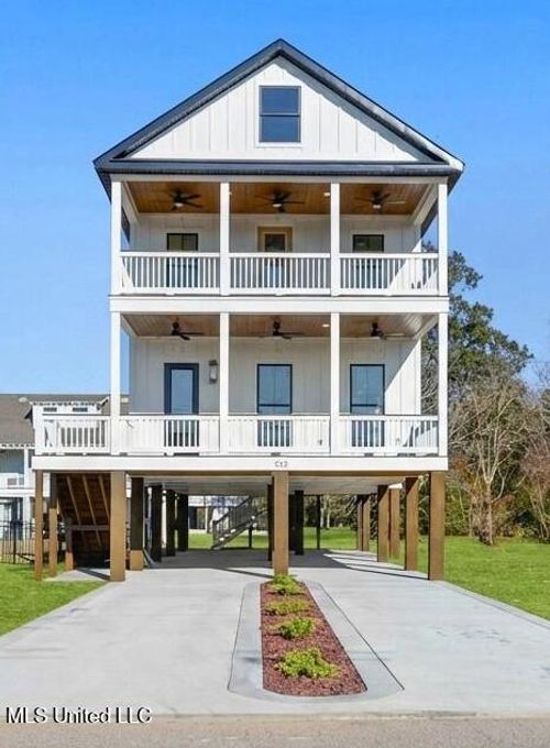 423 S Girard Ave, Long Beach, MS, 39560-5937 | Card Image