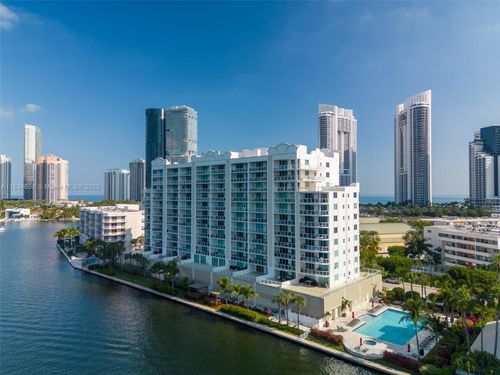 709-18100 N Bay Rd, Sunny Isles Beach, FL, 33160-2748 | Card Image