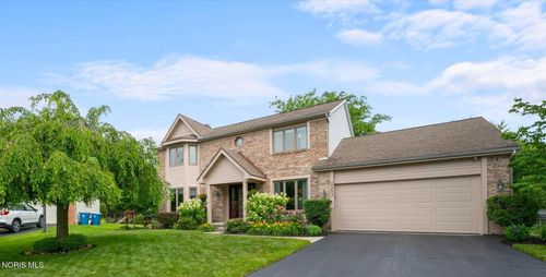 2252 Cedarwood Dr, Maumee, OH, 43537-1078 | Card Image