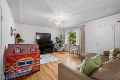 1615 12 Ave Sw, House detached with 3 bedrooms, 2 bathrooms and 5 parking in Calgary AB | Image 3