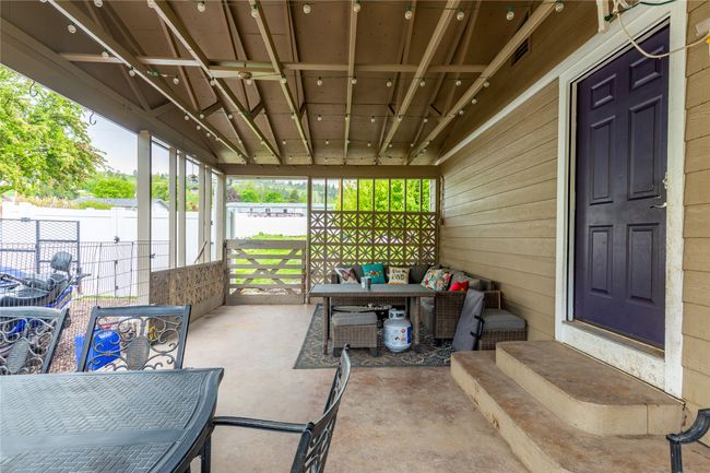View of sunroom / solarium | Image 28