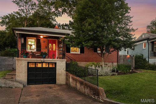 1524 N Berry Rd, Saint Louis, MO, 63119-1206 | Card Image