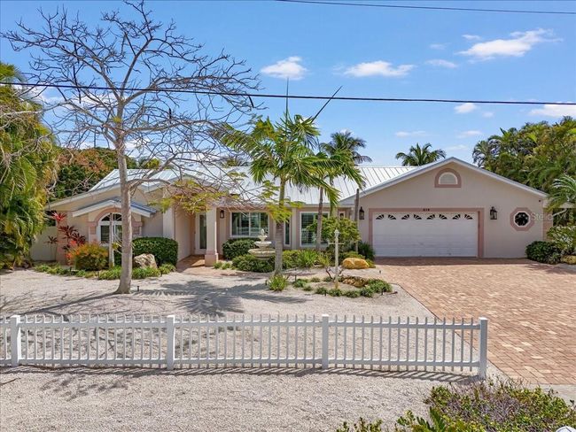 519 74 Th St, House other with 3 bedrooms, 3 bathrooms and null parking in HOLMES BEACH FL | Image 4