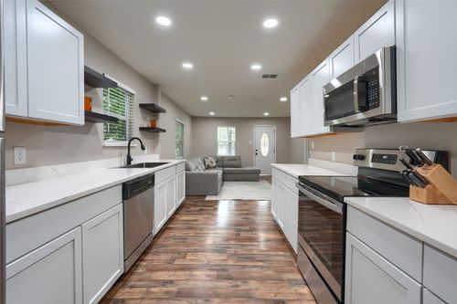 515 Burgett St, Forney, TX, 75126-9504 | Card Image