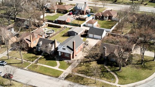 8039 Forest Ave, Munster, IN, 46321-1142 | Card Image