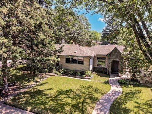 508 2 Street E, Brooks, AB, T1R0G5 | Card Image