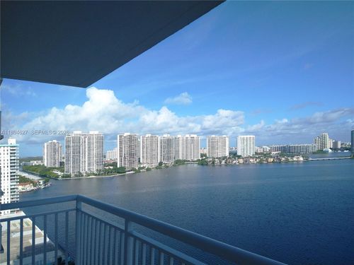 2002-251 174th St, Sunny Isles Beach, FL, 33160-3367 | Card Image