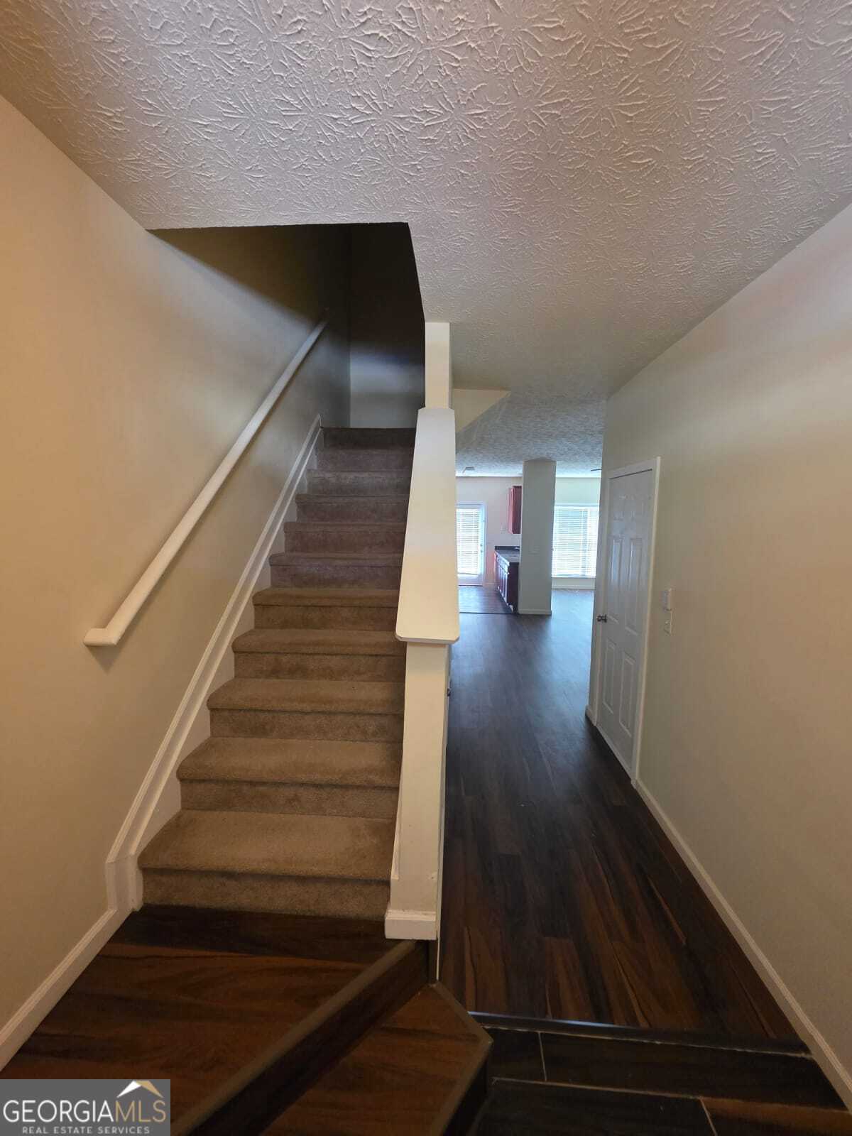 Residential Lease in East Point 5