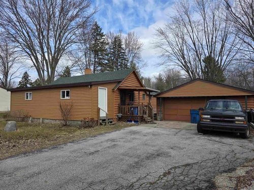 1711 S Poseyville Rd, Midland, MI, 48640-8547 | Card Image