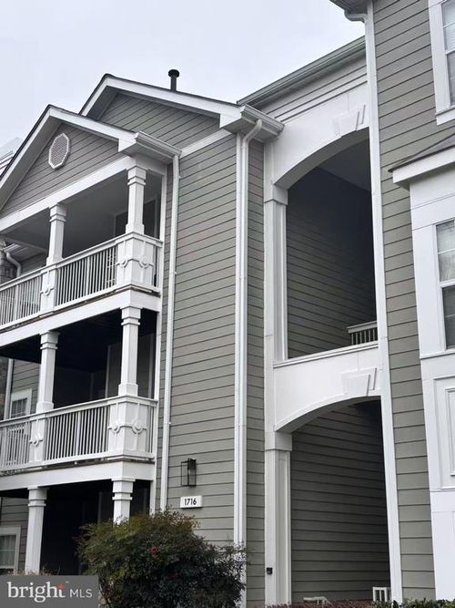 apt-33-1716 Lake Shore Crest Dr, RESTON, VA, 20190-3244 | Card Image