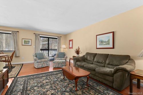 120H Columbia Ct, Yorktown Heights, NY, 10598-6911 | Card Image