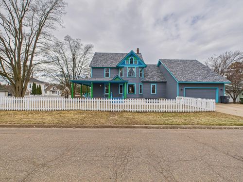 905 3rd Ave Sw, Pine City, MN, 55063-1414 | Card Image