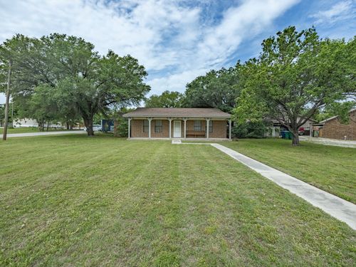 308 Oakwood St, Chico, TX, 76431-1910 | Card Image